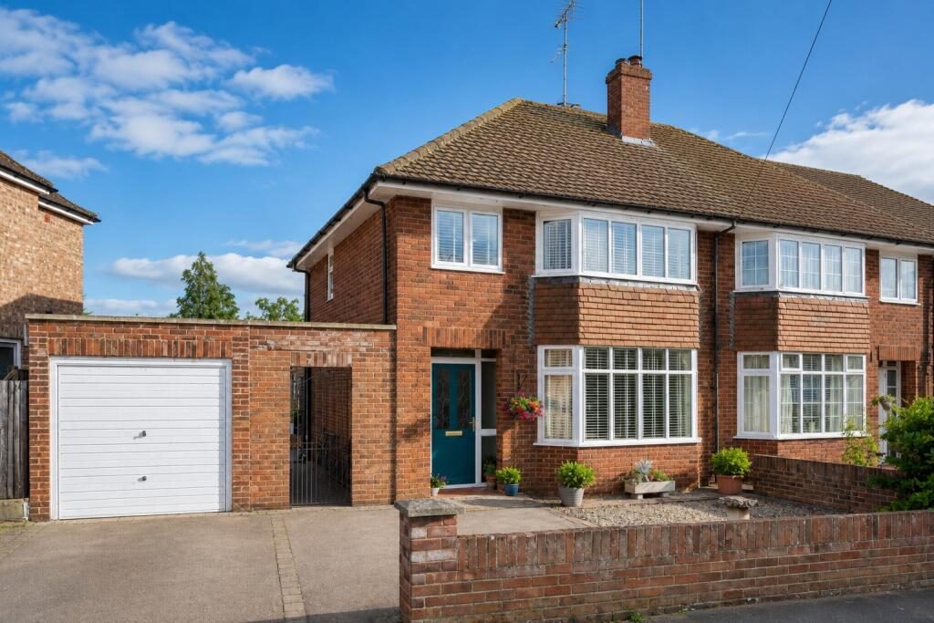 Property main image