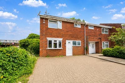 Property on Janaway Gardens, SO17 2WR