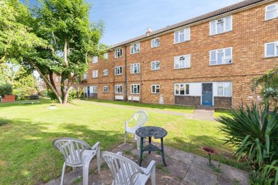 Property on Bentley Road, SG14 2HL