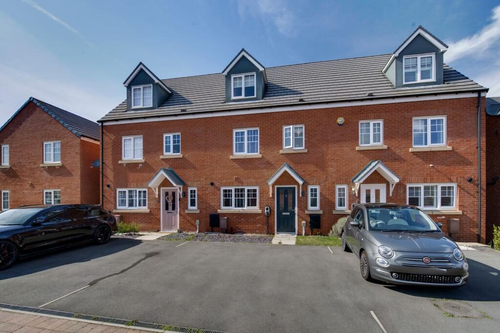 Terraced House
