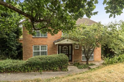 Property on Windsor Crescent, GU9 0DH