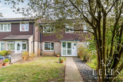 Property on Jubilee Close, BH24 1XU