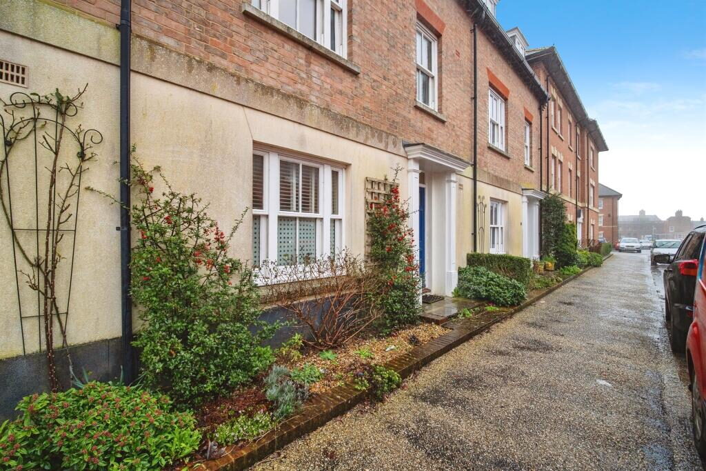 Terraced House