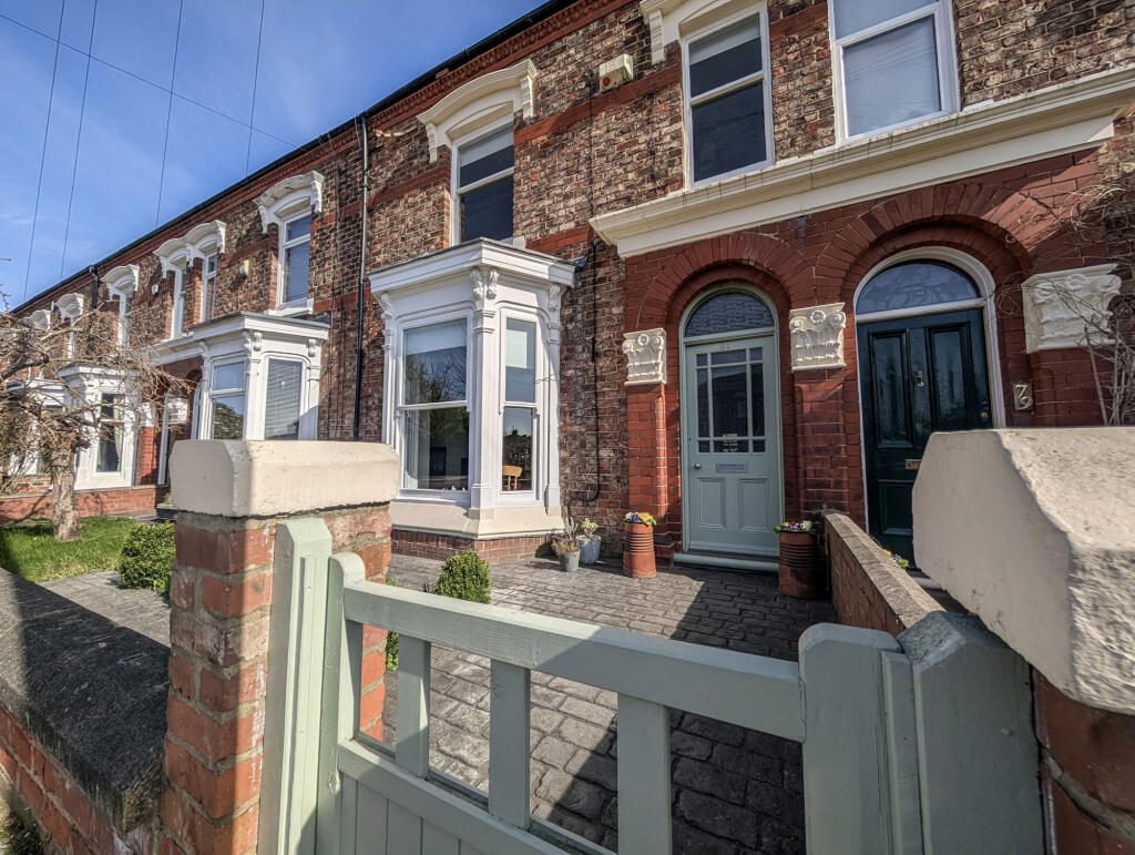 Terraced House