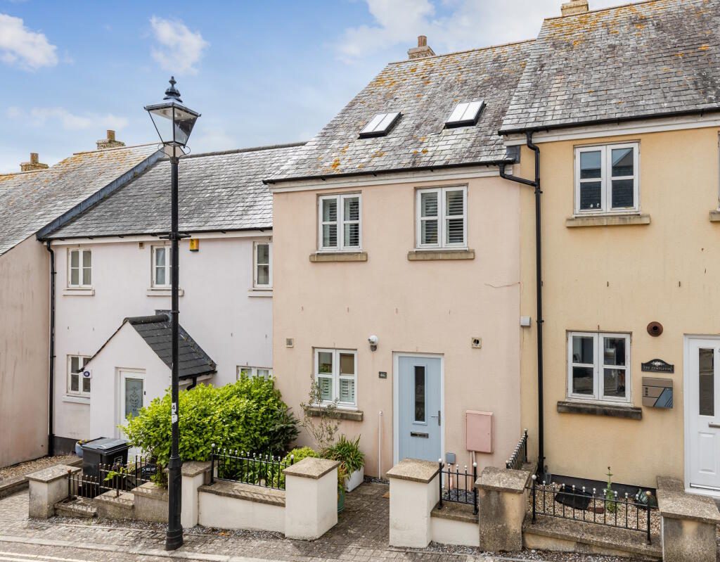 Terraced House