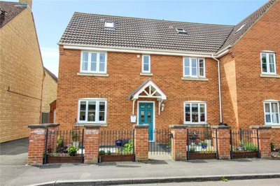 Property on Minnow Close, SN25 2HW