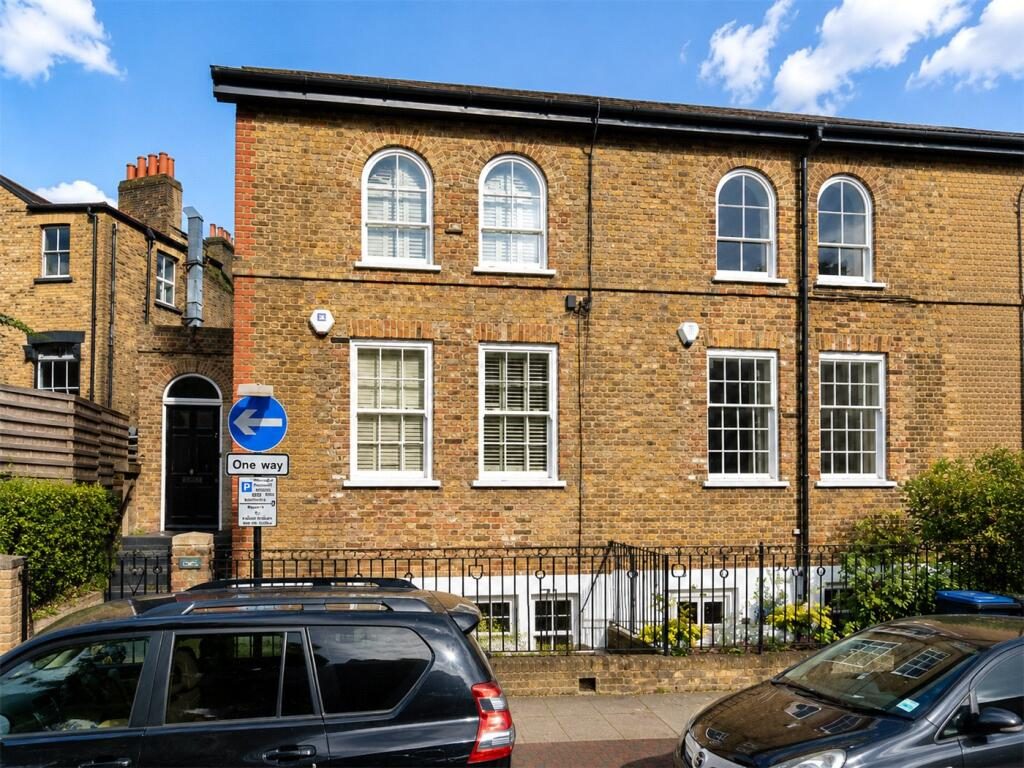 Property main image