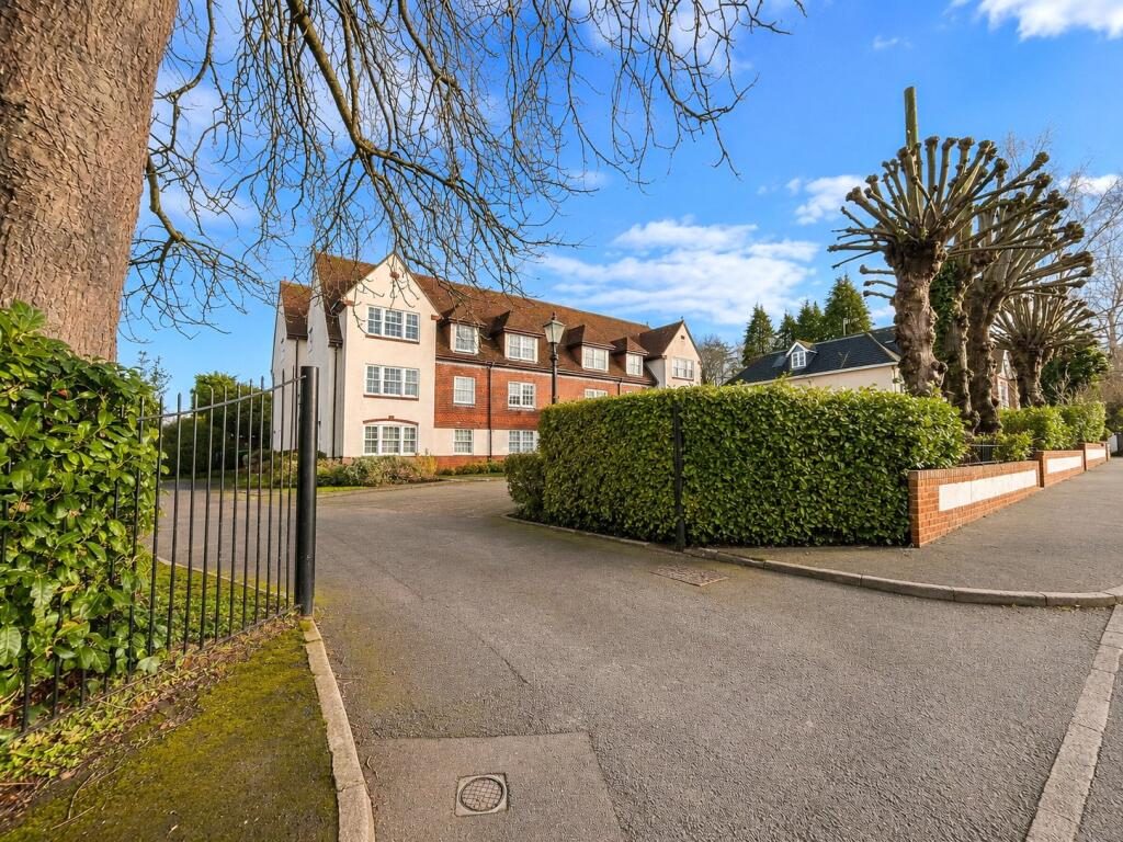 Property main image