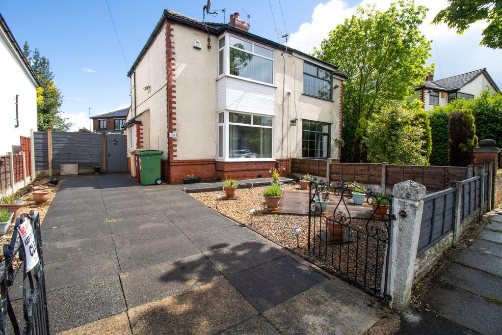 Property main image