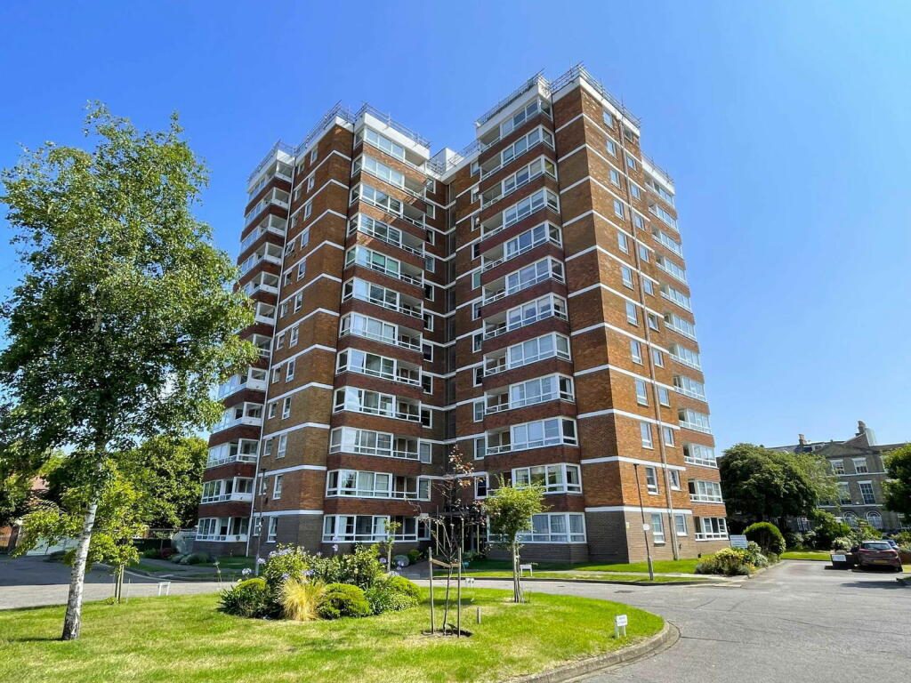 Property main image