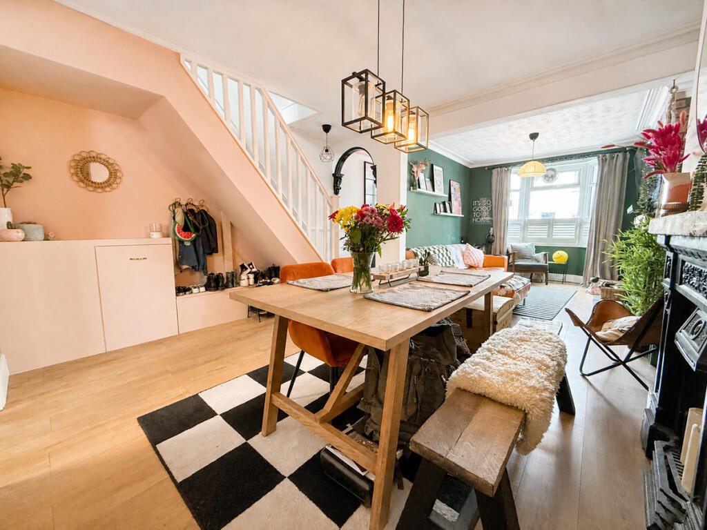 Terraced House