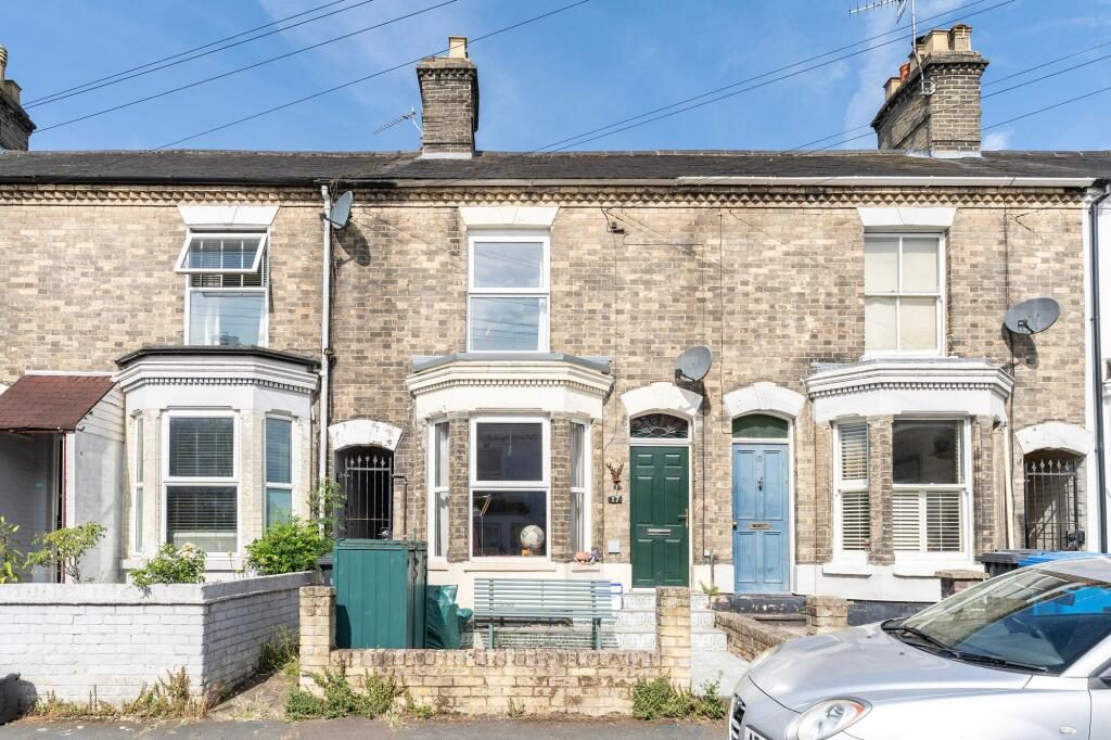 Property main image