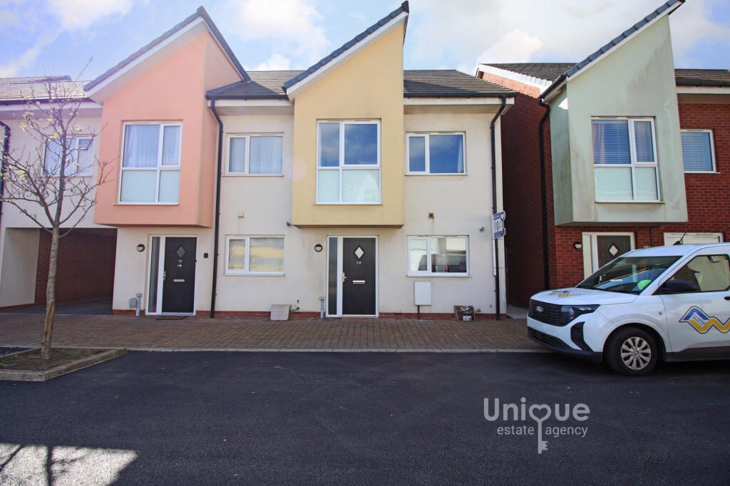 Terraced House