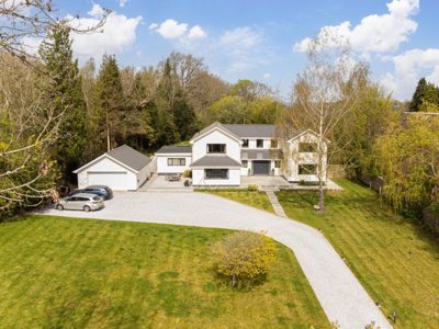 Property on The Approach, RH19 3NU