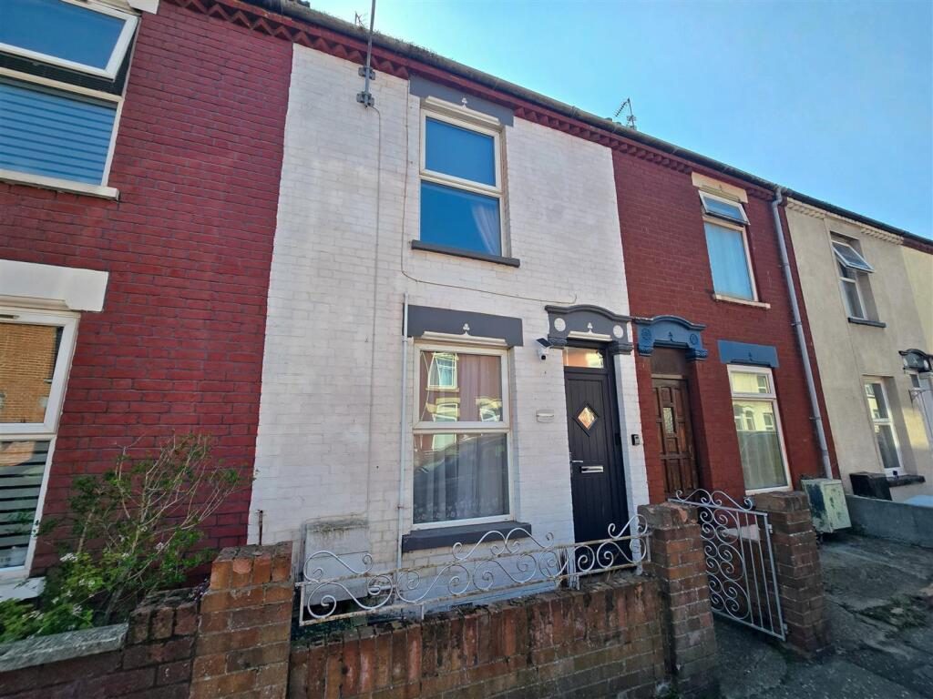 Terraced House