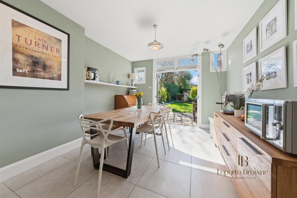 Terraced House