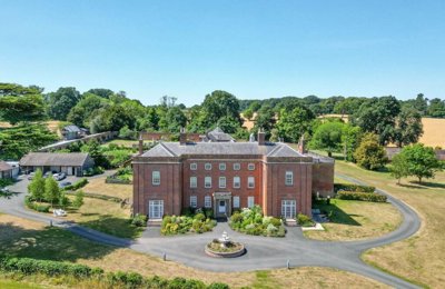 Property on Gatacre, WV5 7AW