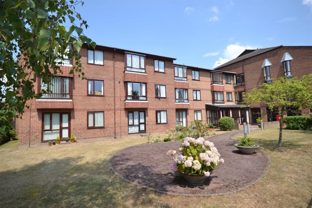 Property main image