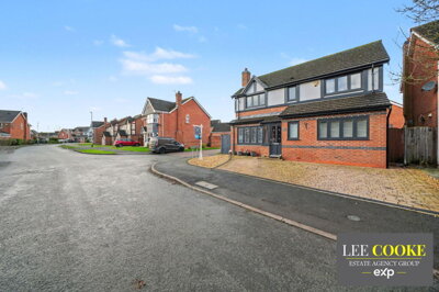 Property on Penkside, WV9 5BL