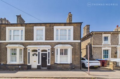 Property on Station Road, SG18 8AL