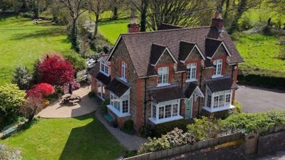 Property on EX16 7RA