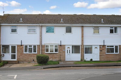 Property on Buckingham Road, HP23 4HF