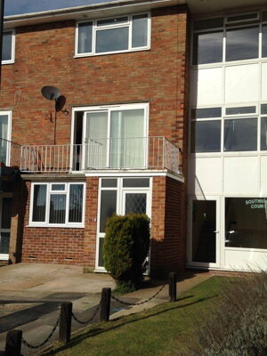 Property on Southview Close, BN42 4TX