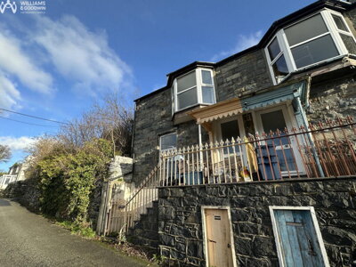 Property on Ffordd Abercaseg, LL57 3SP