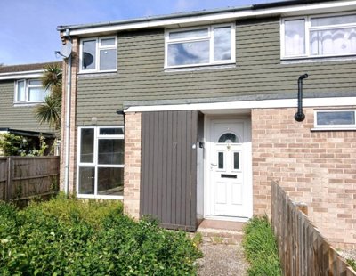 Property on Wordsworth Road, RG18 3FP