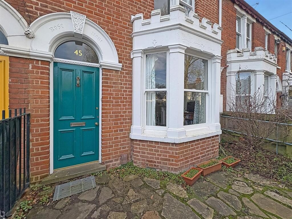 Property main image