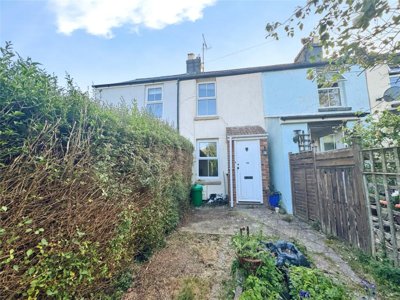 Property on Fairlight Road, TN35 5EJ