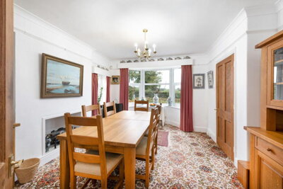 Property on LL18 5RY