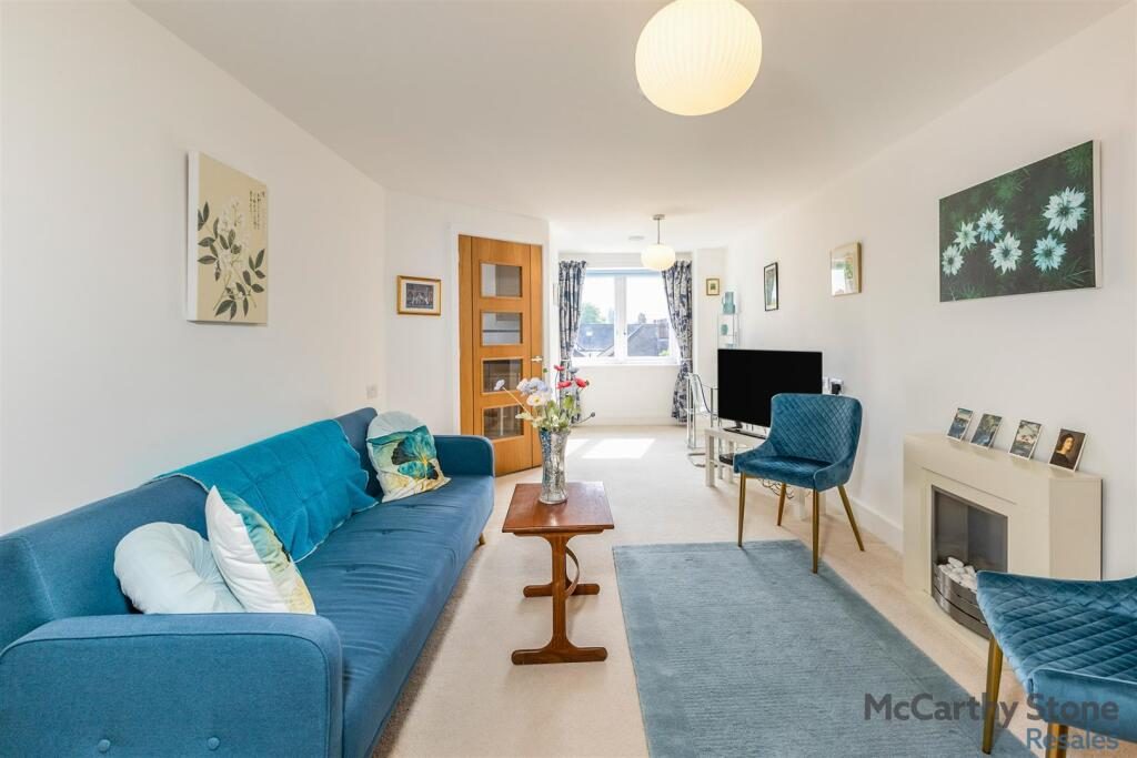 Property main image