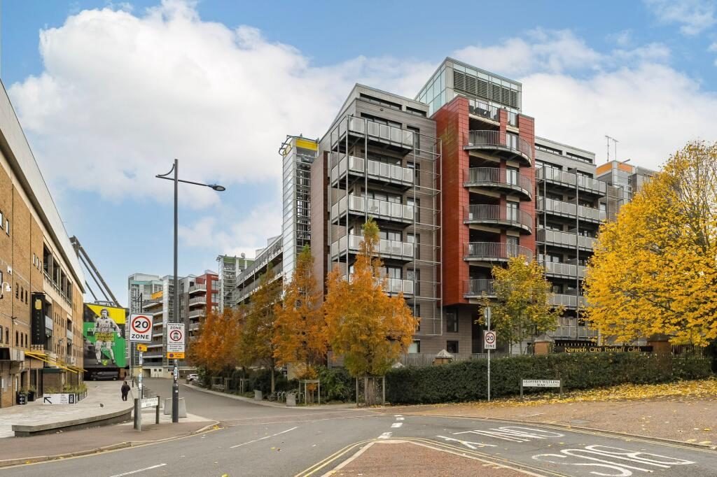 Property main image