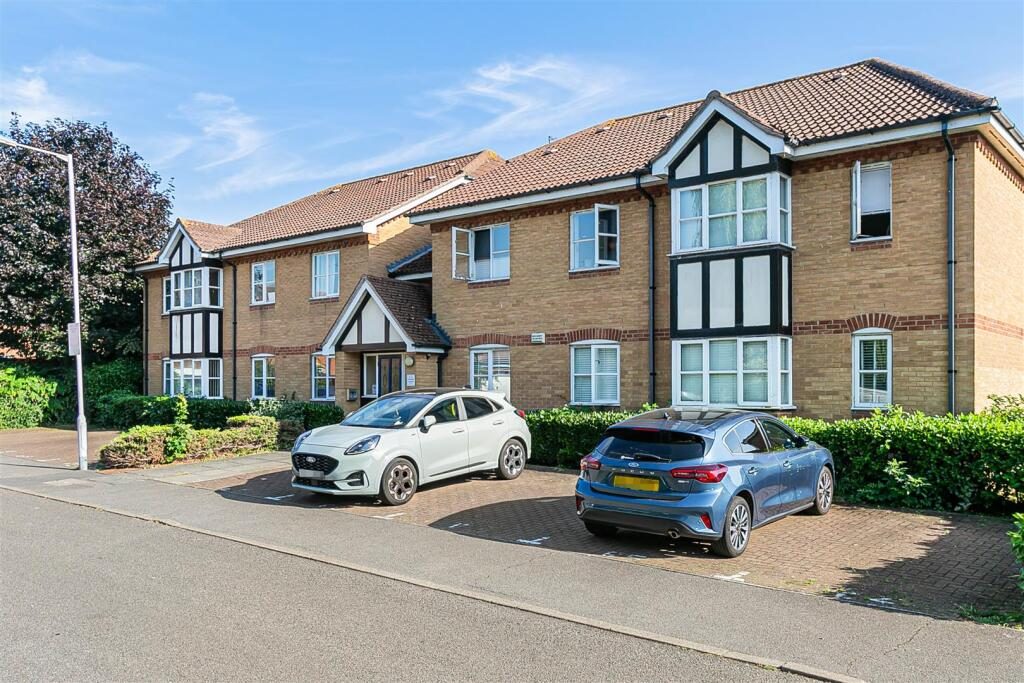 Property main image