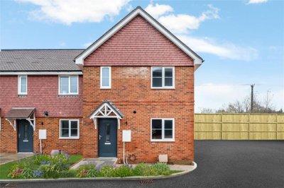 Property on Guildford Road, GU10 1PN