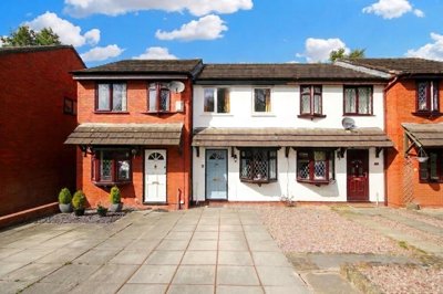 Property on Fernleigh, CW8 4AY