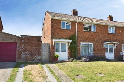 Property on Burgess Green, SP1 3EL