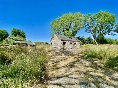 Property on LL53 6YA