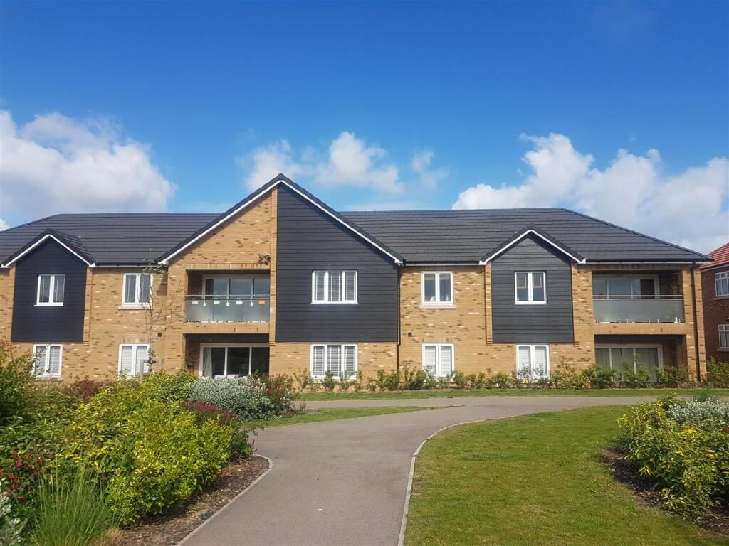 Property main image