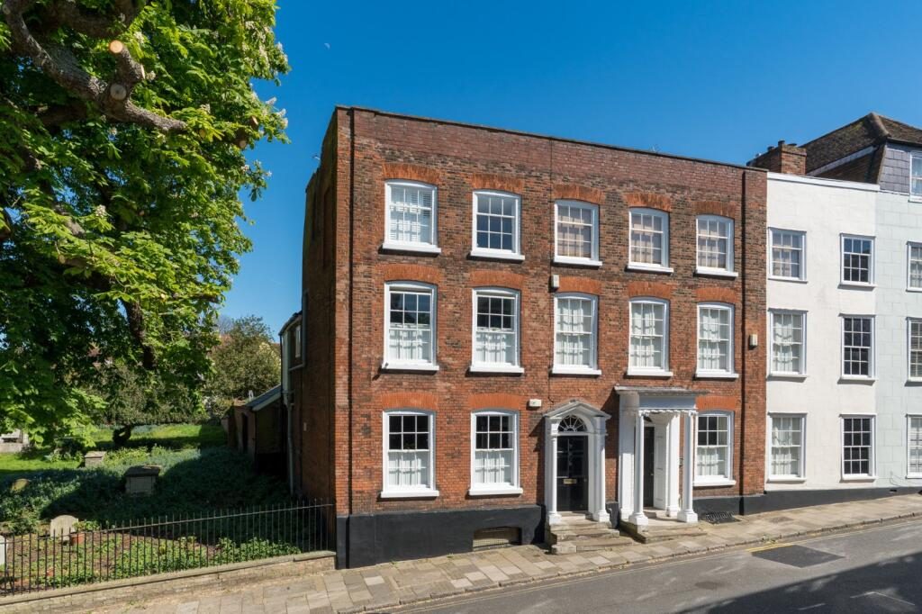 Terraced House