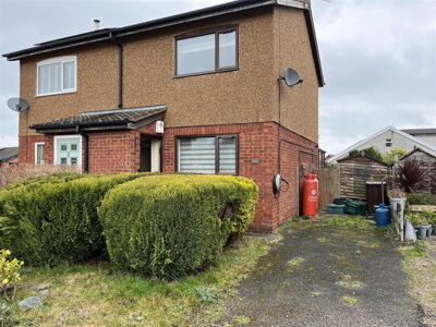 Property on Rhodfa Wen, LL29 8LE