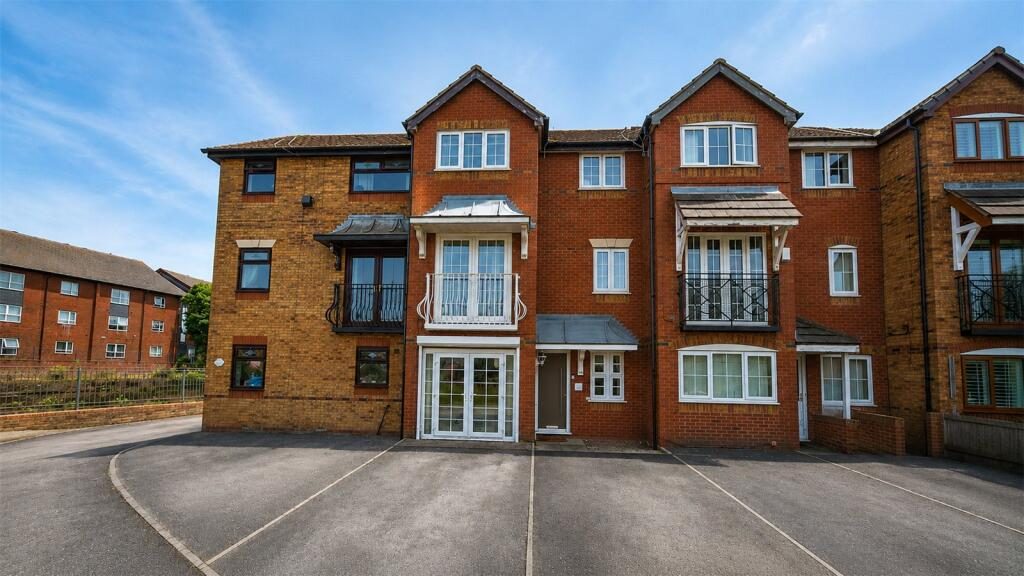 Property main image