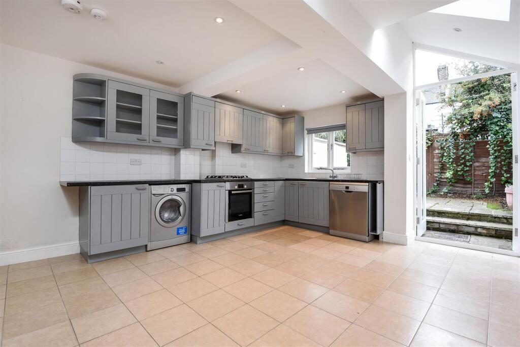 Property main image