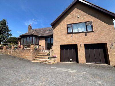 Property on Yew Tree Grove, NN11 4TG