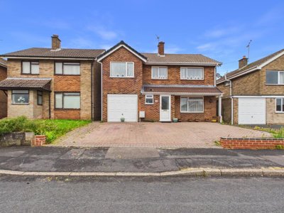 Property on Kedleston Close, DE22 2RA