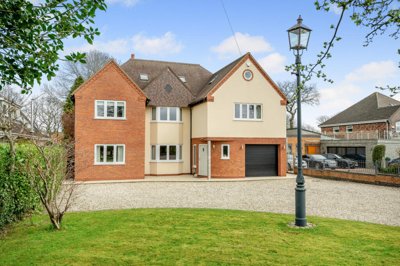 Property on Norton Lane, B94 5LT