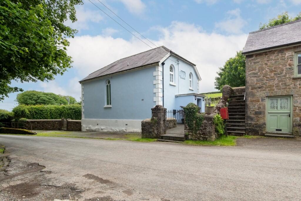 Property main image