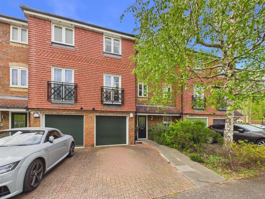Terraced House