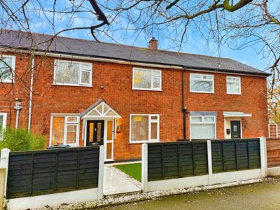Property on Chisworth Close, SK7 3HW
